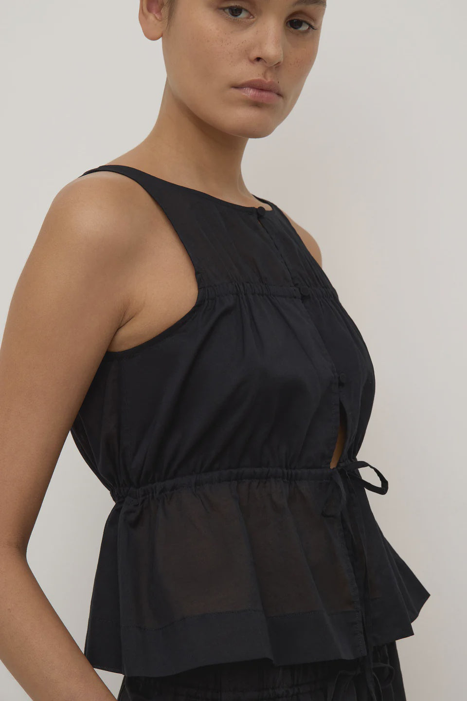 ASSEMBLY - SUZIE TOP BLACK