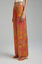 Load image into Gallery viewer, SUMMI SUMMI - RELAXED DRAWSTRING PANT in summi effect
