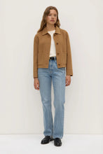 Load image into Gallery viewer, ASSEMBLY - TASMIN  WOOL JACKET / CAMEL
