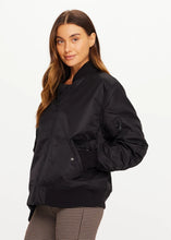 Load image into Gallery viewer, THE UPSDIE -TRIBUTE BOMBER JACKET / black
