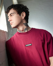 Load image into Gallery viewer, WNDRR - HEX BOX FIT TEE / BLOOD RED

