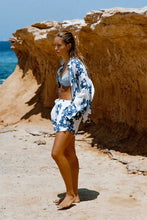 Load image into Gallery viewer, ZULU &amp; ZEPHYR - RAMIE SHORT in Blue Flower
