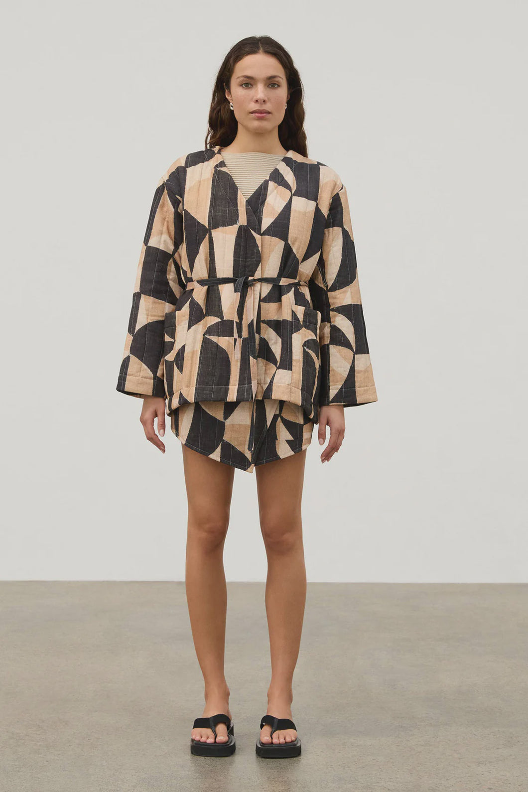 ZULU & ZEPHYR - MOSAIC QUILTED LINEN BLEND REVERSIBLE JACKET