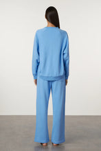 Load image into Gallery viewer, ZULU &amp; ZEPHYR - RAGLAN SPORT SWEATSHIRT - OCEAN BLUE
