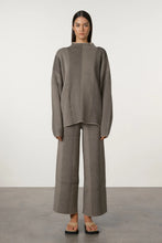 Load image into Gallery viewer, ZULU &amp; ZEPHYR - HERRINGBONE KNIT PANT
