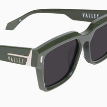 Load image into Gallery viewer, VALLEY - ROOSEVELT - Army Green e Gold Metal / Black Lens
