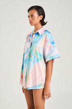 Load image into Gallery viewer, SUMMI SUMMI - BUTTON UP SHIRT / MEDUSA PHASE
