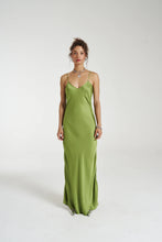 Load image into Gallery viewer, SUMMI SUMMI - MAXI SIREN DRESS / moss
