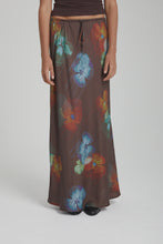 Load image into Gallery viewer, SUMMI SUMMI - RELAXED MAXI SKIRT /PANSY DRIP
