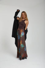 Load image into Gallery viewer, SUMMI SUMMI - RELAXED MAXI SKIRT /PANSY DRIP
