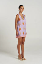 Load image into Gallery viewer, SUMMI SUMMI - V SHIFT DRESS REVERIE

