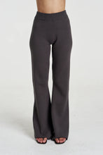 Load image into Gallery viewer, SUMMI SUMMI - LOUNGE KNIT PANT / SHADOW
