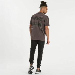 NENA & PASADENA - TRANSFER RELAXED TEE - PIGMENT SHALE BROWN