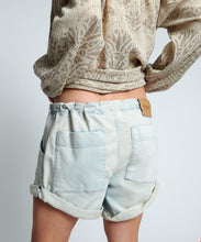 Load image into Gallery viewer, Oneteaspoon Luxe Stretch Bandit Short  - FADED BLUE
