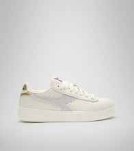 Load image into Gallery viewer, DIADORA - GAME STEP PREMIUM TUMBLED LEATHER - WHITE/GOLD
