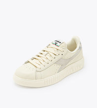 Load image into Gallery viewer, DIADORA - GAME STEP PREMIUM TUMBLED LEATHER - WHITE
