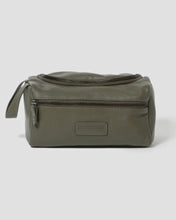 Load image into Gallery viewer, STITCH &amp; HIDE - JETT TOILETRY BAG in OLIVE
