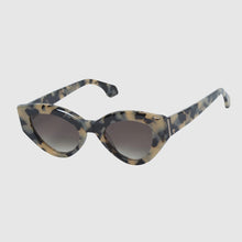 Load image into Gallery viewer, VALLEY - BONES FAWN TORT w ROSE GOLD METAL TRIM /BLACK GRADIENT LENS
