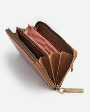 Load image into Gallery viewer, STITCH &amp; HIDE - CHRISTINA CLASSIC WALLET MAPLE
