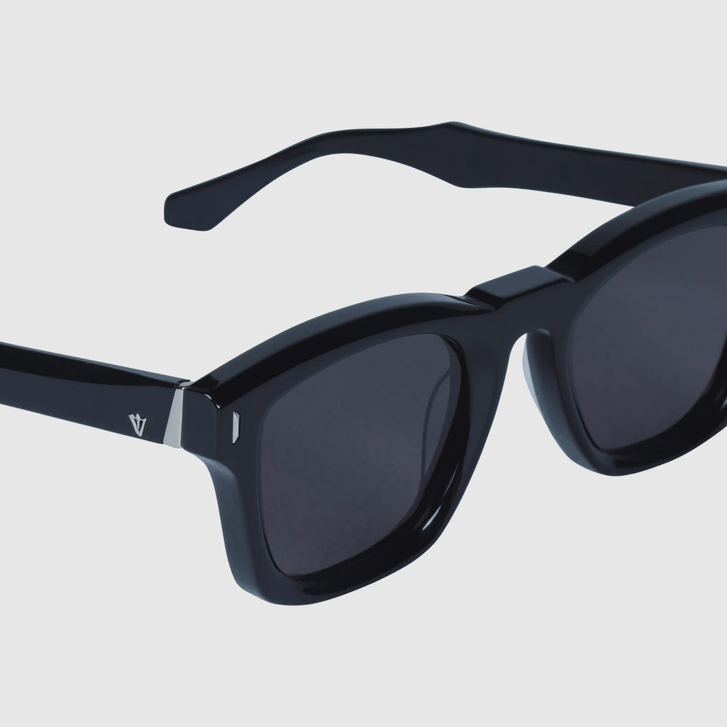 VALLEY - SOLOMON - GLOSS BLACK w SILVER METAL TRIM /BLACK LENS