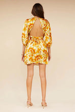 Load image into Gallery viewer, SUBOO - SOMMER RING FRONT CUT MINI DRESS
